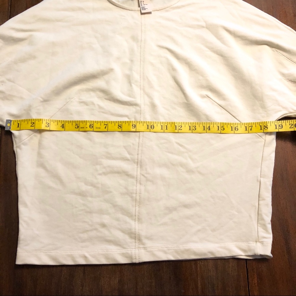 Short sleeve off white top - Picture 8 of 8